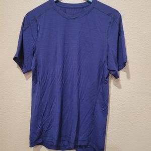 Lululemon atletic shirt